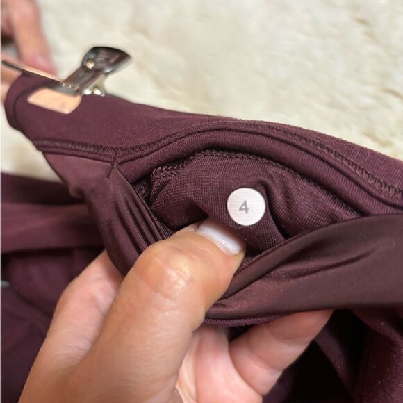 Lululemon Wunder Under High-Rise Tight 25"
*Chiffon Mesh in Purple/Plum size 4 - Picture 3 of 7